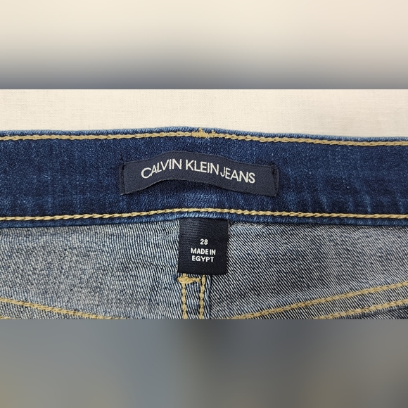 ❤️ CALVIN KLEIN JEANS WOMEN'S DISTRESSED DENIM HIGH RISE STRETCH SHORTS SIZE 28❤ - Picture 9 of 11